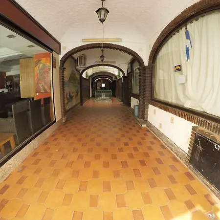 Euro Holitel בית הארחה פואנגירולה